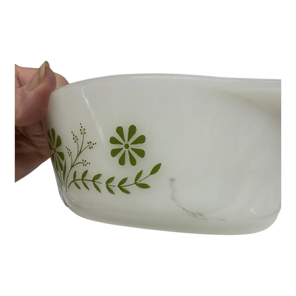 Glasbake Green Daisy W/Lid Casserole Dish 1.5 Qt Milk Glass J-2600